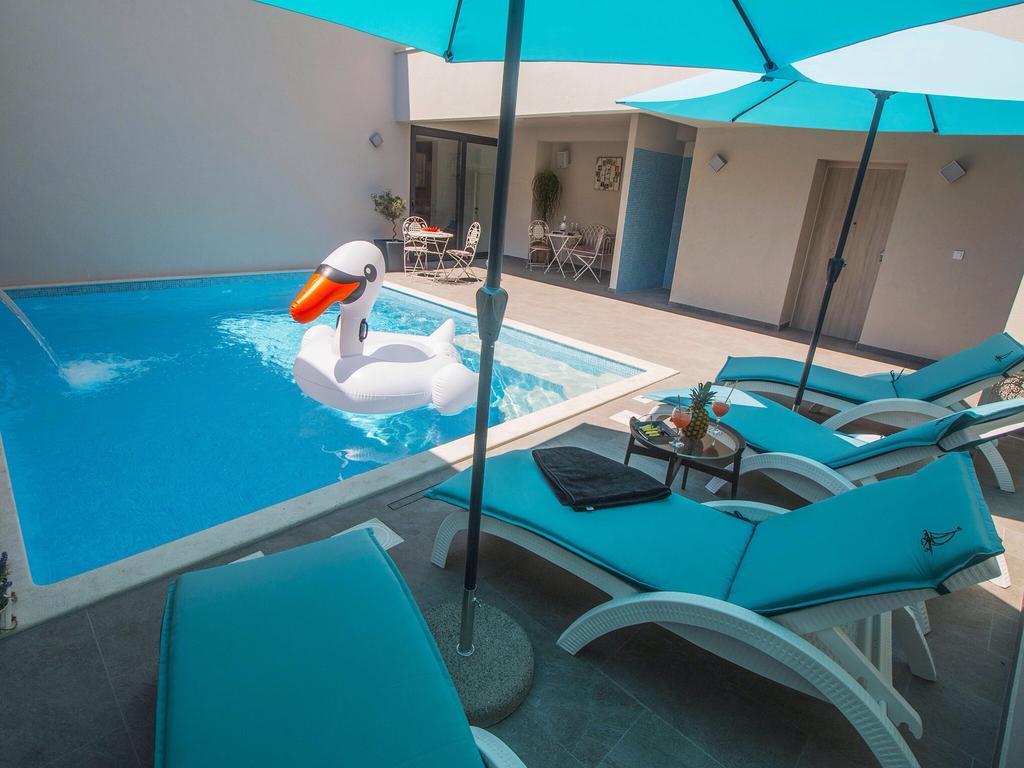 Luxury Rooms Pino Split Exterior photo
