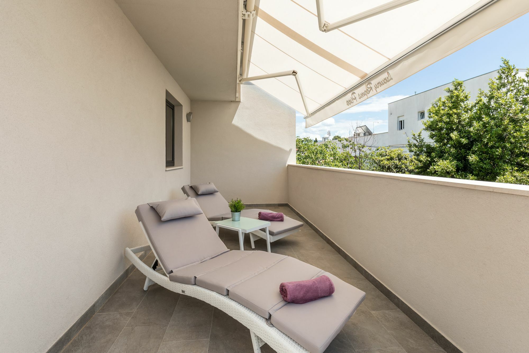Luxury Rooms Pino Split Exterior photo