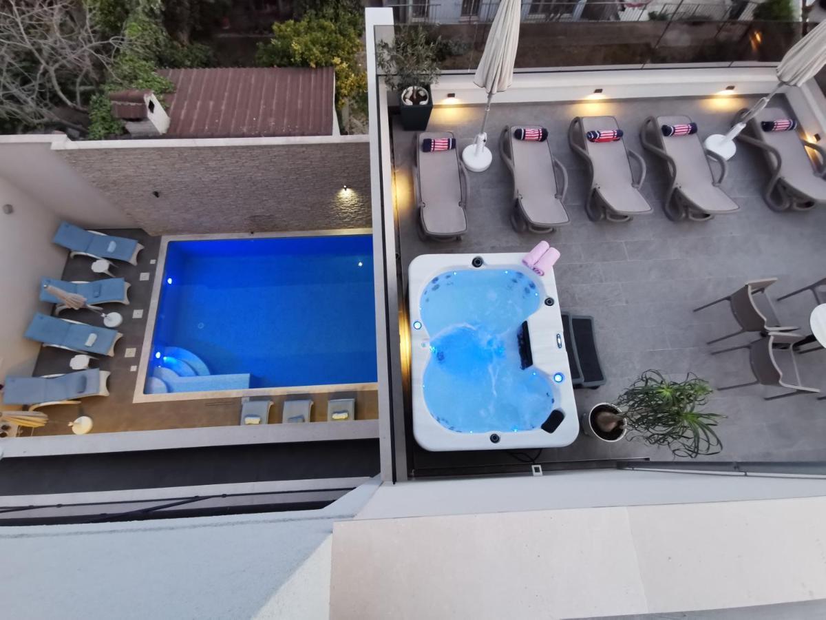 Luxury Rooms Pino Split Exterior photo