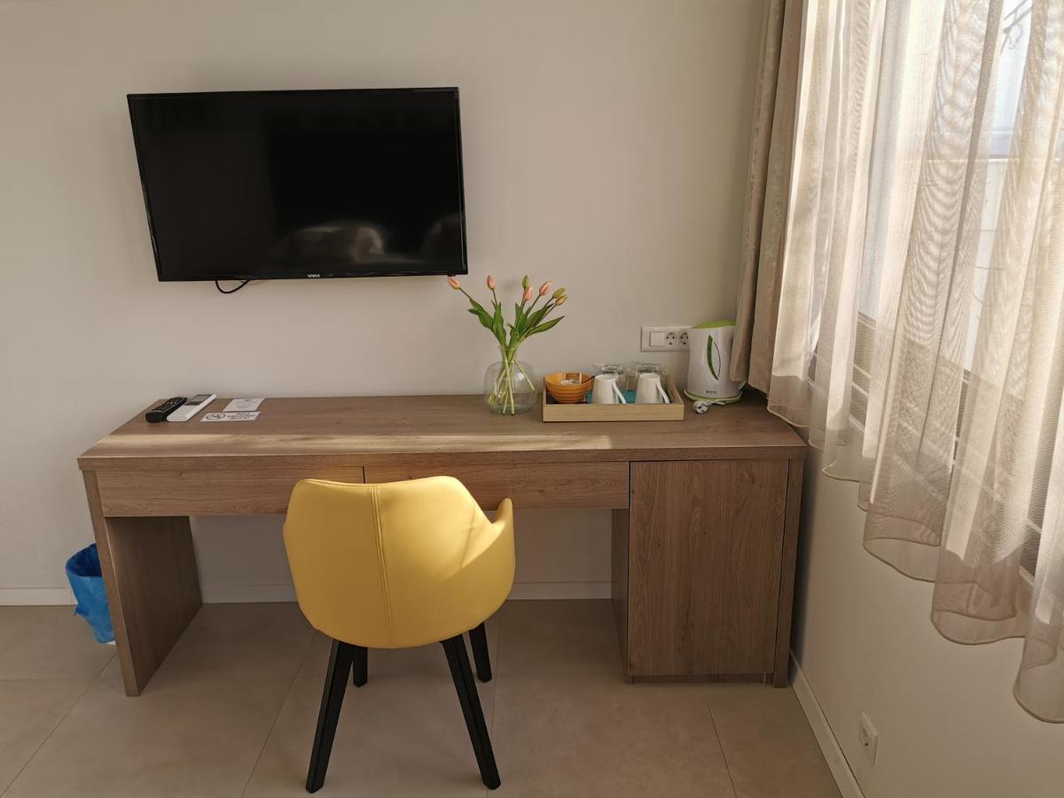 Luxury Rooms Pino Split Exterior photo